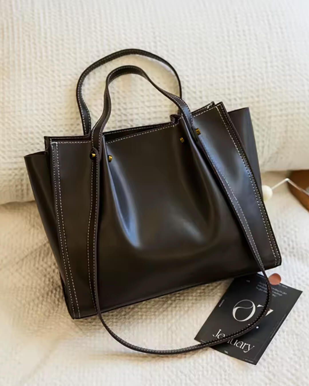 Everyday Tote Bag in Elegant Vegan Leather